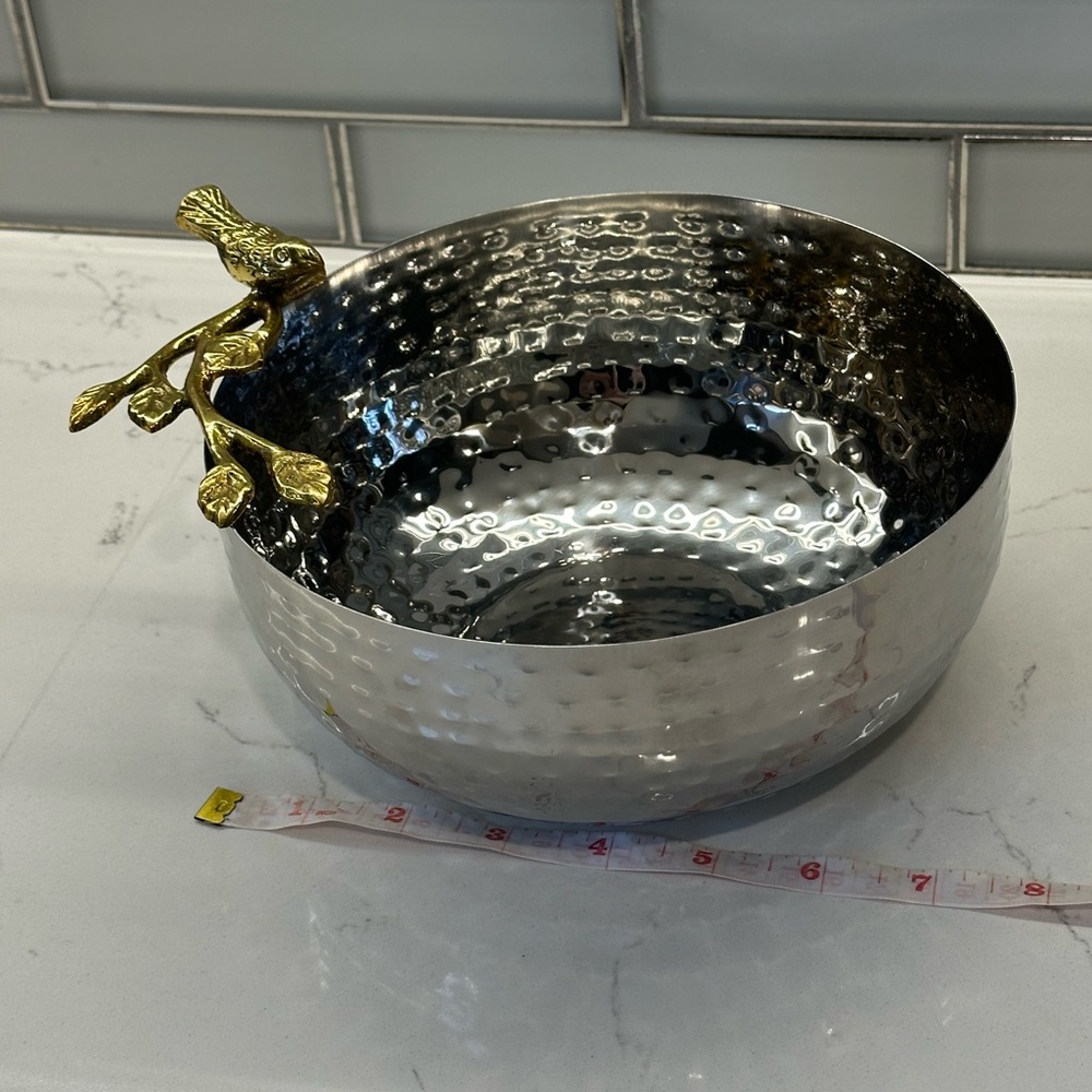 Medium size bowl
